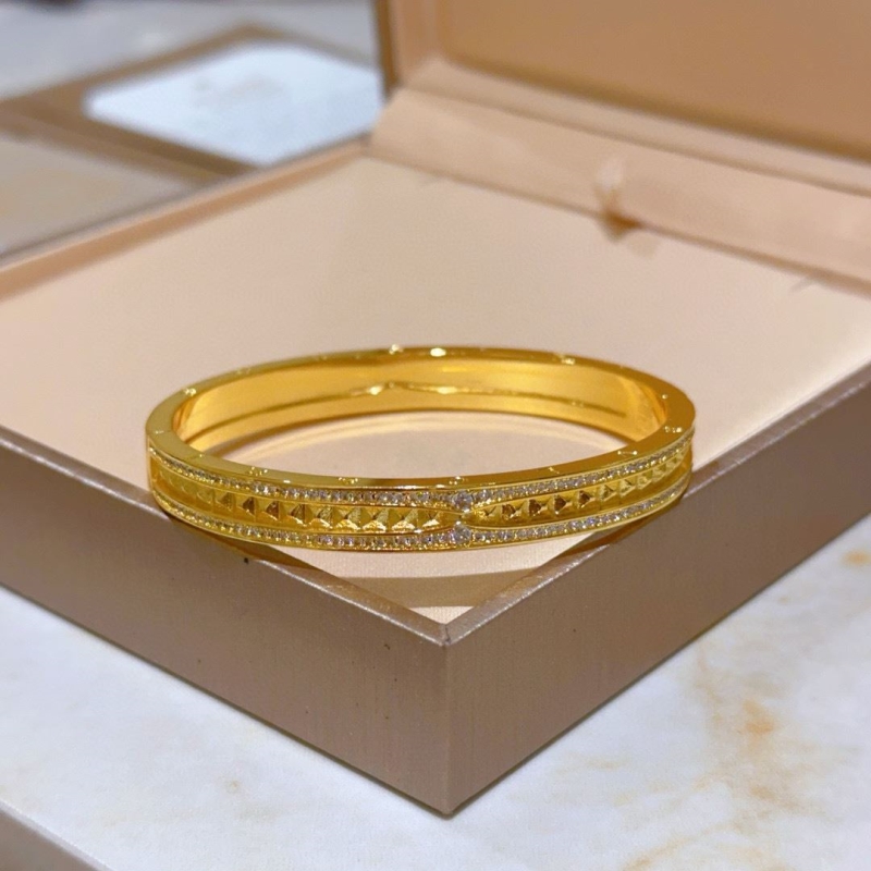 Bv1g*ai bracelets